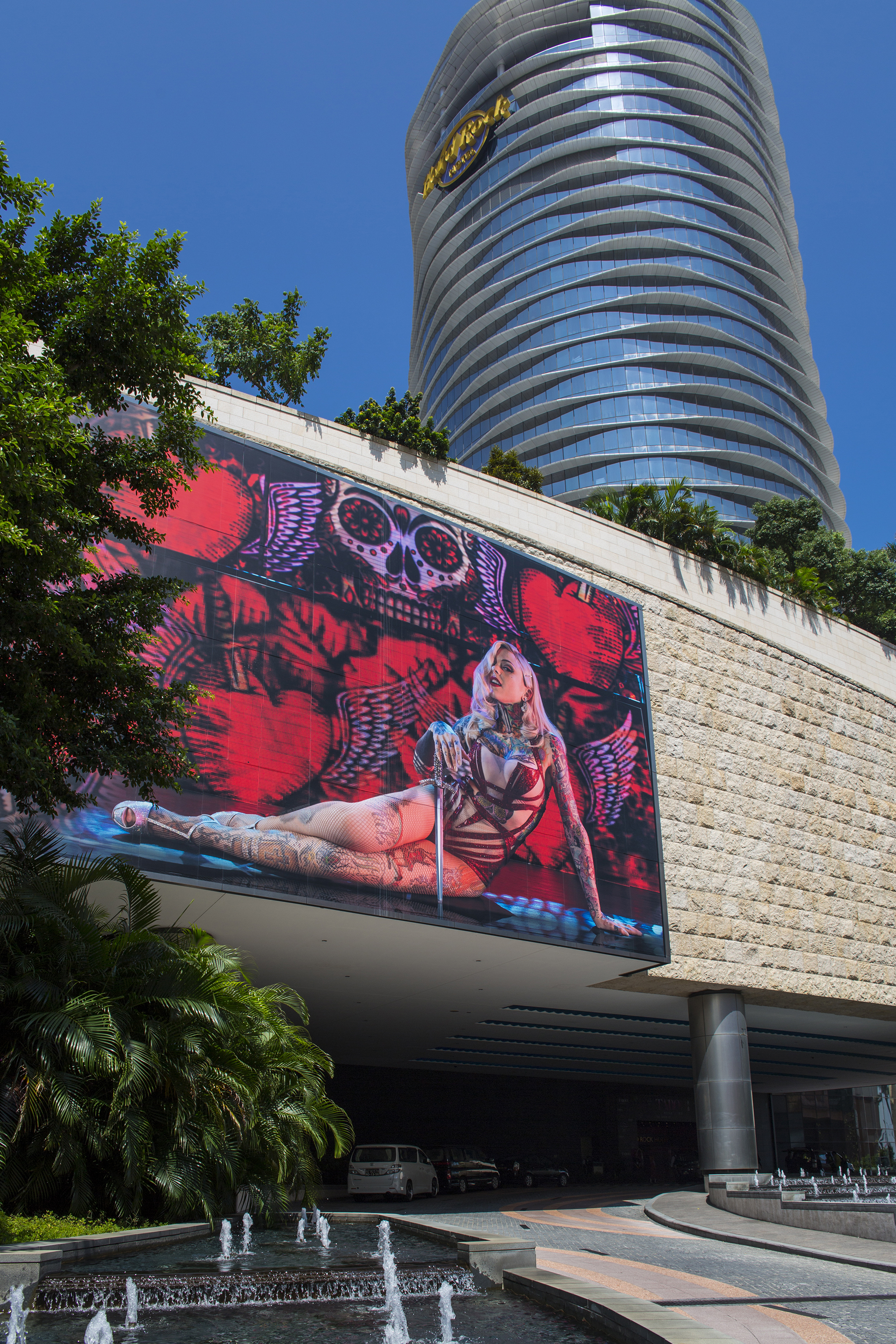 Lucky Hell Editorial